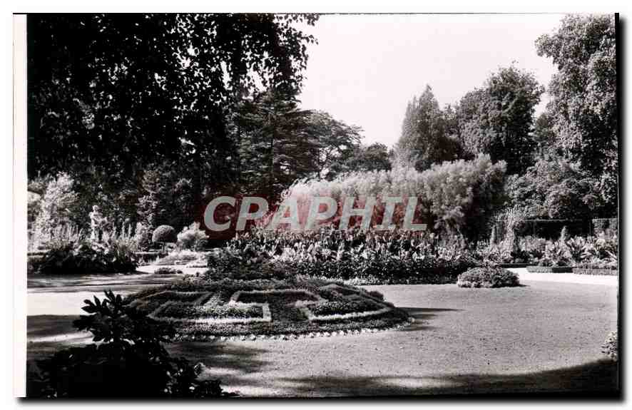 CPM Dijon Cote d'Or Les Jardins de l'Arquebuse 