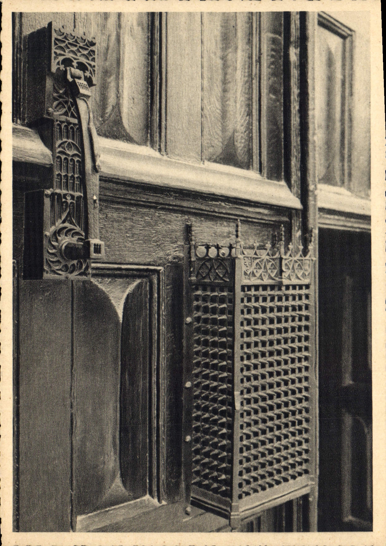 Hôtel-Dieu de Beaune — Marteau et Judas de la porte d'entrée — Réduction interdite, Nancy