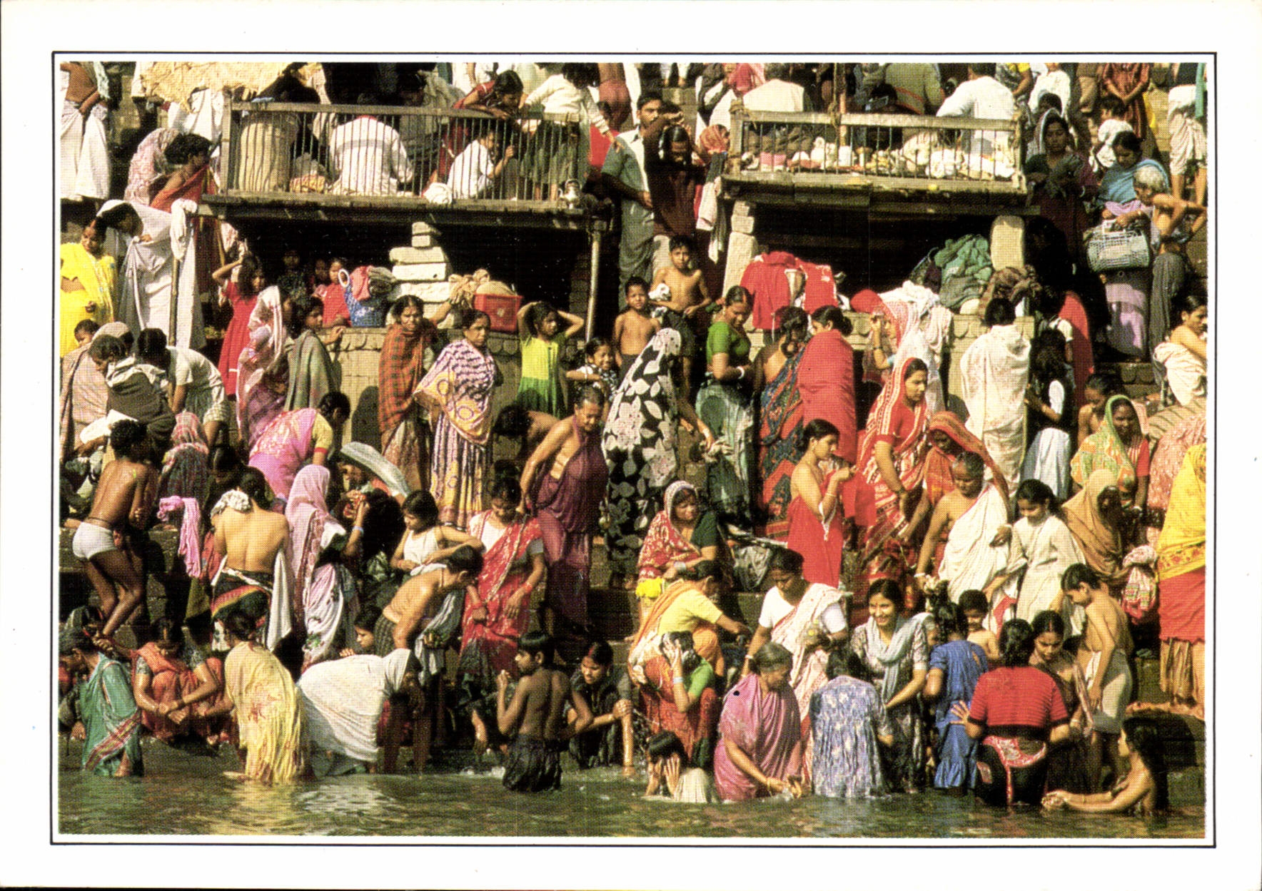 CPM Benares Les ghats sur le Gange India 