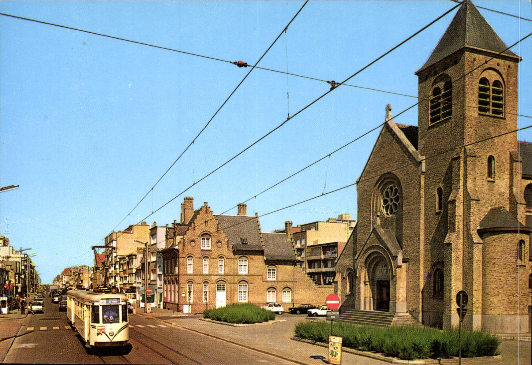 Nieuwpoort — Avenue Albert Ier — éditeur AVM, n° 30