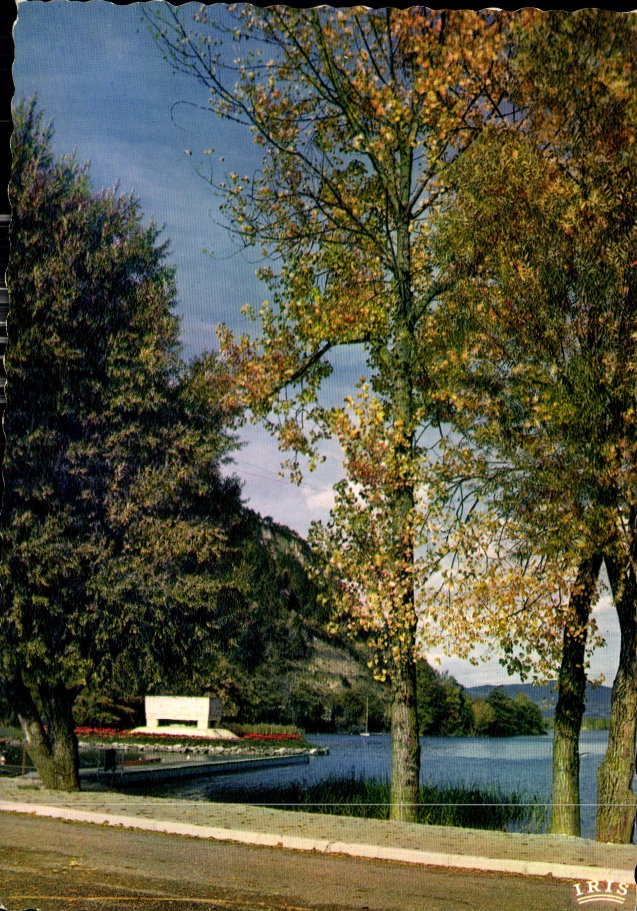 CPM Nantua Ain Le Petit Port et le Monument des Deportes 