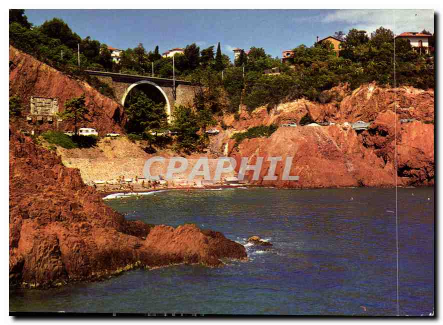 CPM La Corniche d'Or entre le Travas et Saint Raphael une Calanque aux Rochers Rouges et sa Plage 