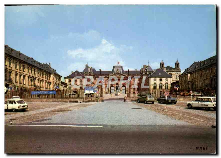 Lunévillle (54300) - Das Schloss (18. Jahrhundert) und die Cour d'Honneur — Éditions MAGE