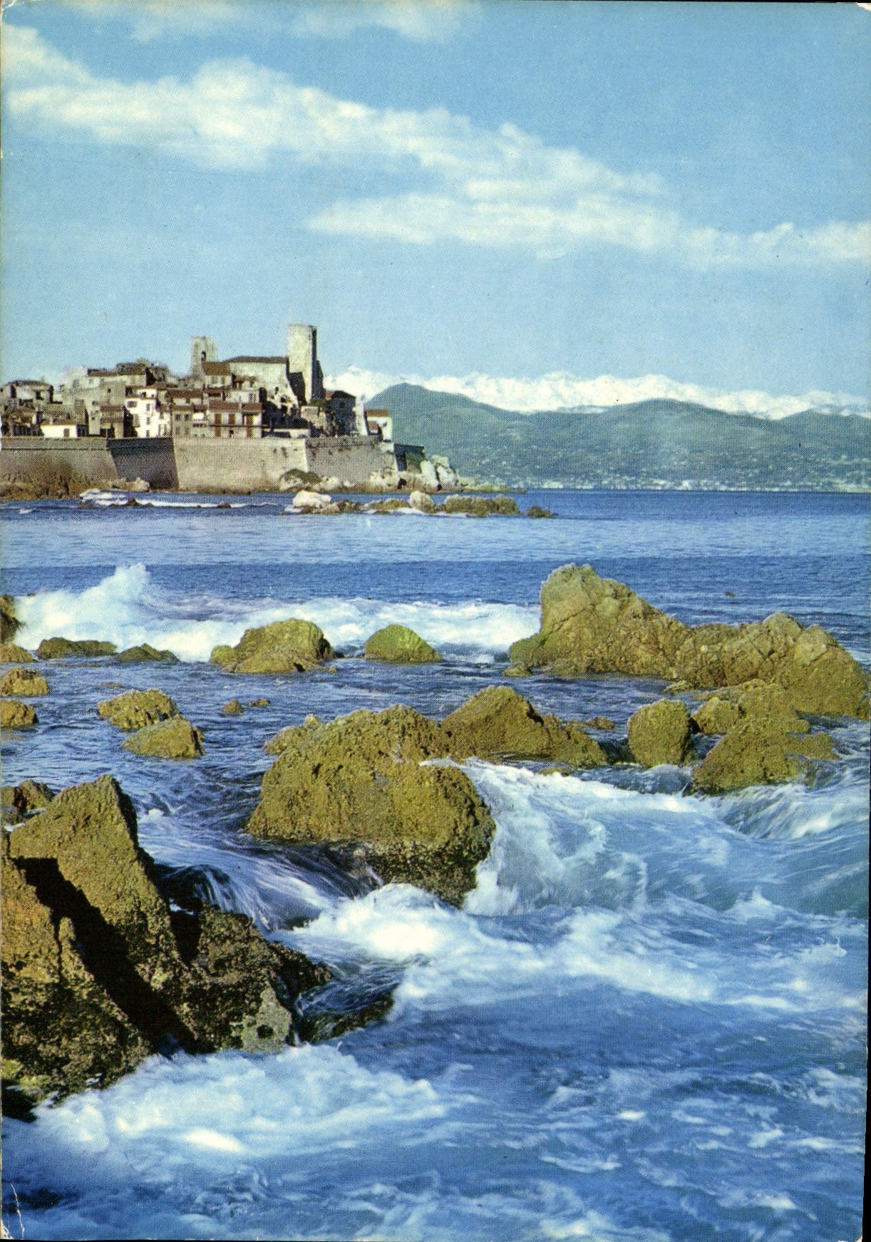 CPM Cote d'Azur Carrefour Mondial du Tourisme Antibes la vieille cite et les Alpes enneigees 