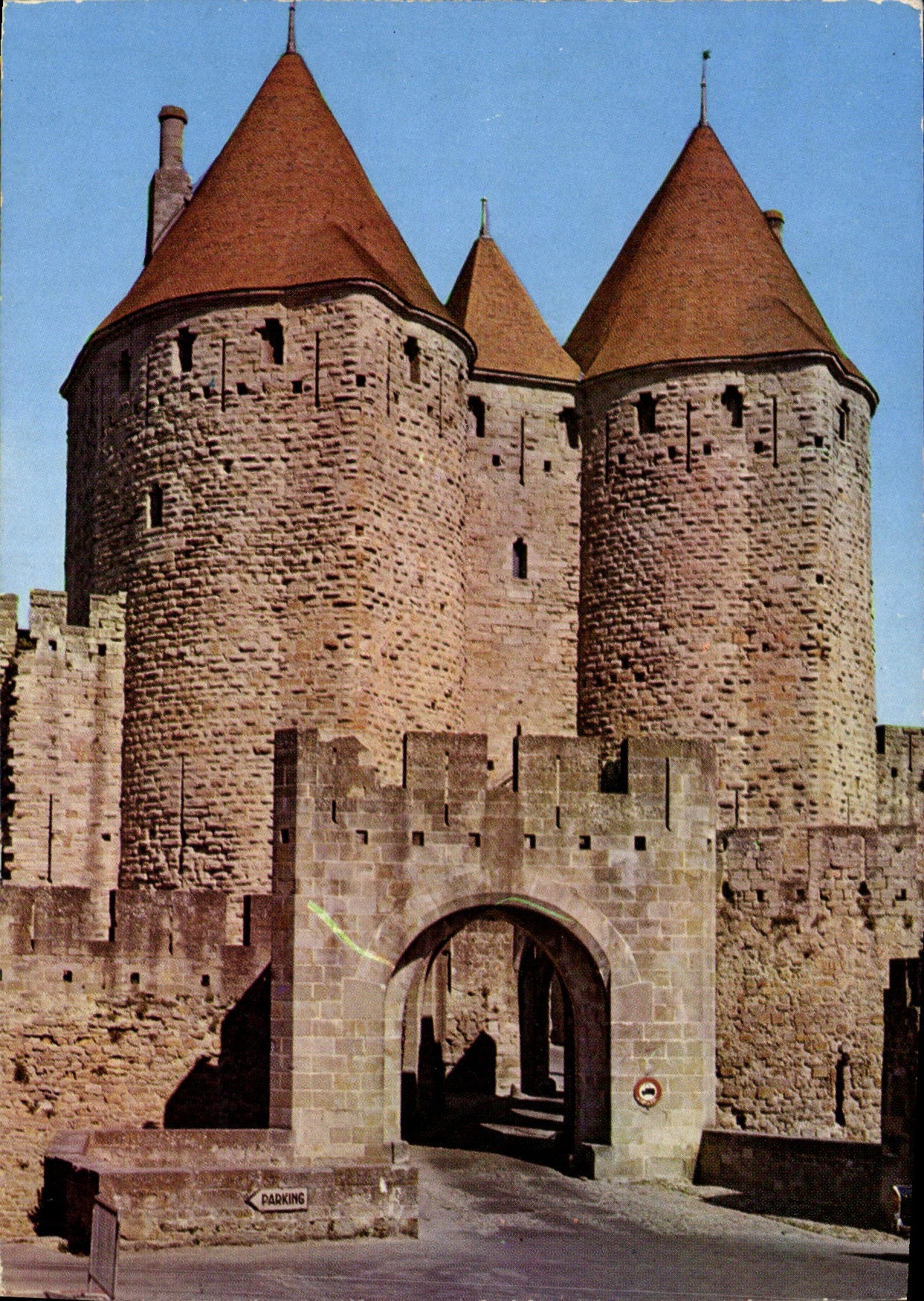 CPM Carcassonne la Porte Narbonnaise et le Pont Levis 