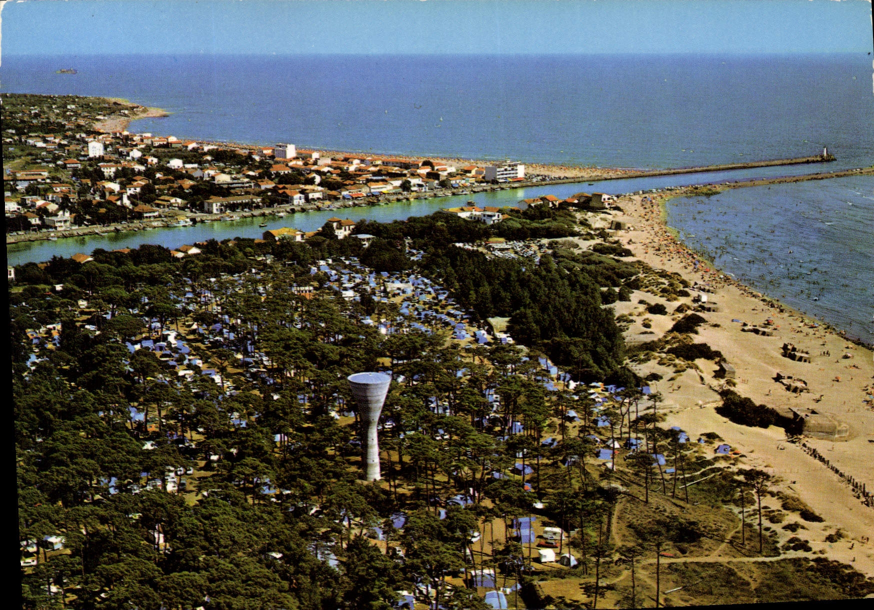 Grau d'Agde and its Beaches (Hérault) — Aerial View — Editions de la Ville de Montpellier
