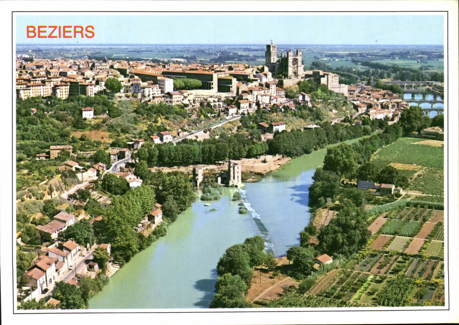 CPM Capitale du Vignoble Languedoc Beziers vue aerienne la cathedrale et les 3 ponts sur l'Orb 