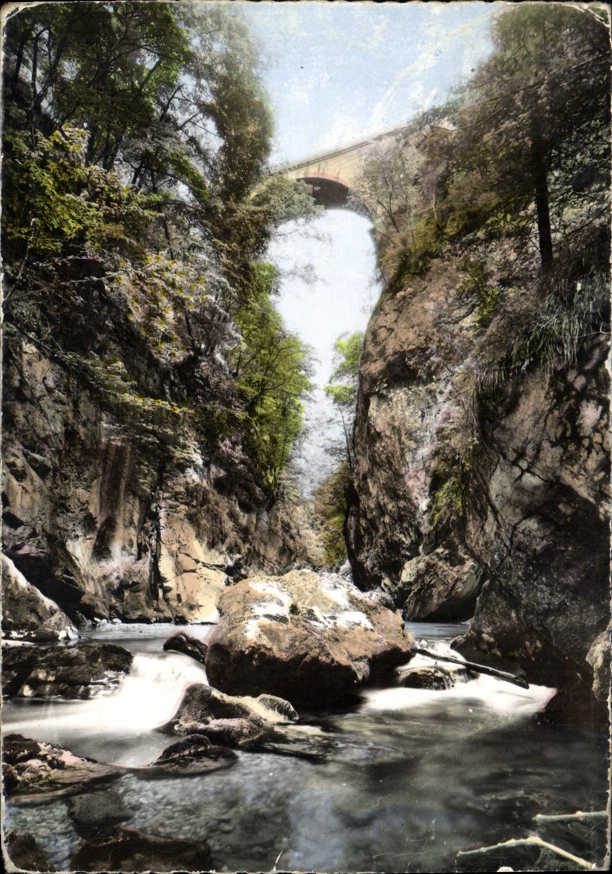 Pont Saint-Bruno — sur la route du Désert, dominant les Gorges du Guiers-Mort — Édition J. Cellard, Bron (Rhône)