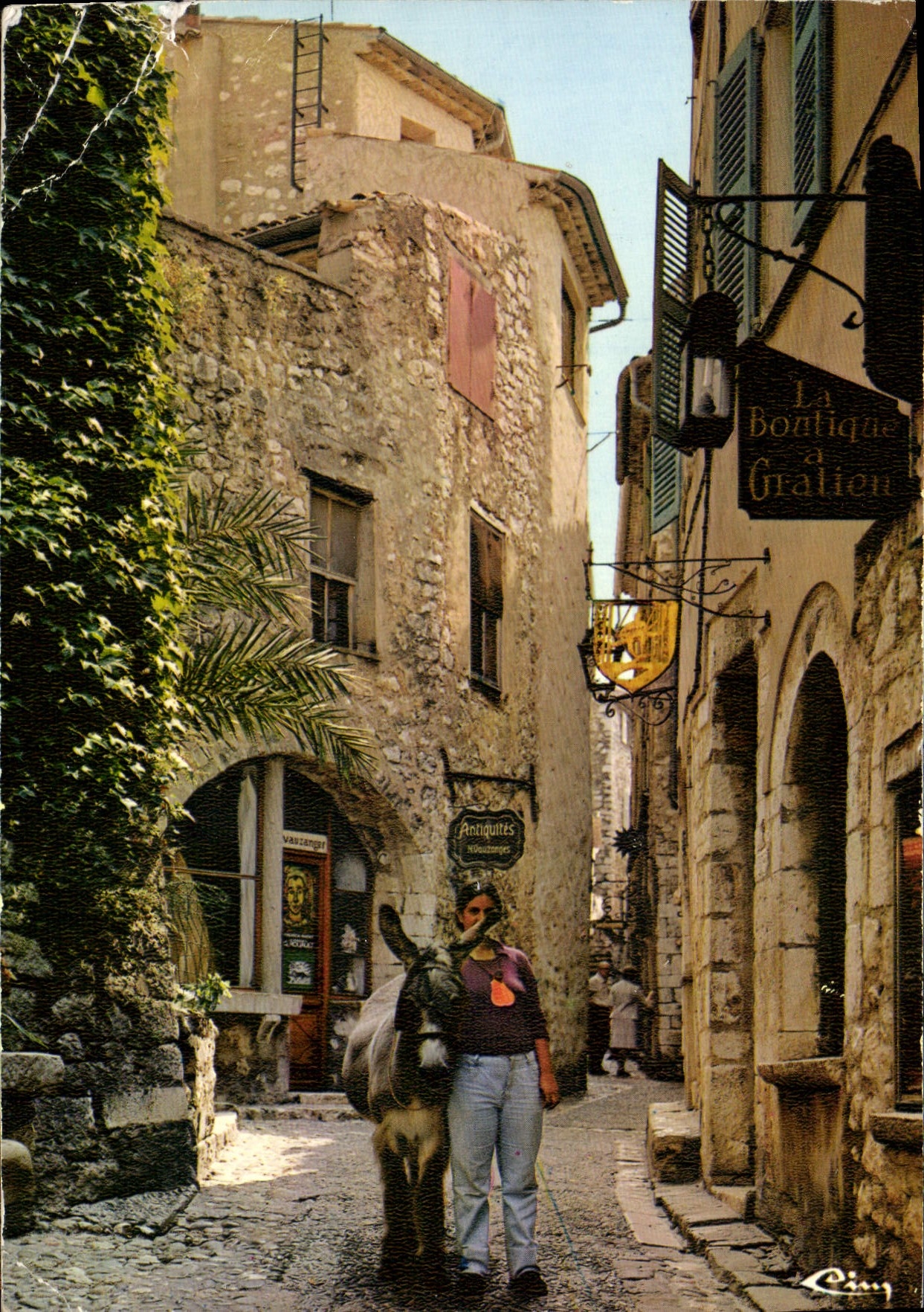 CPM Saint Paul Alp Mar une vieille rue 