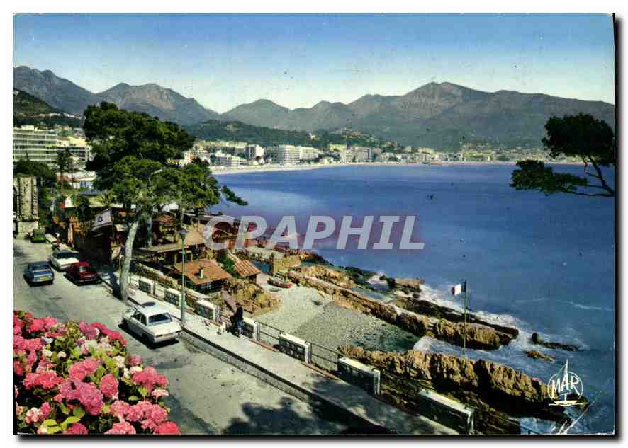 CPM La Cote d'Azur le Cap Martin le Pirate dans le fond Menton 