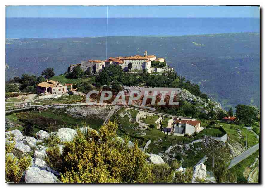 Gourdon — village pittoresque perchée au sommet de la montagne, avec vue sur la mer — Éditions MAR, Nice