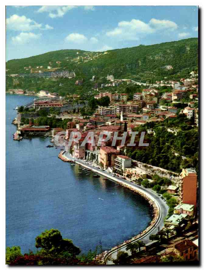 CPM Cote d'Azur Villefranche sur Mer La Promenade et le petit port 