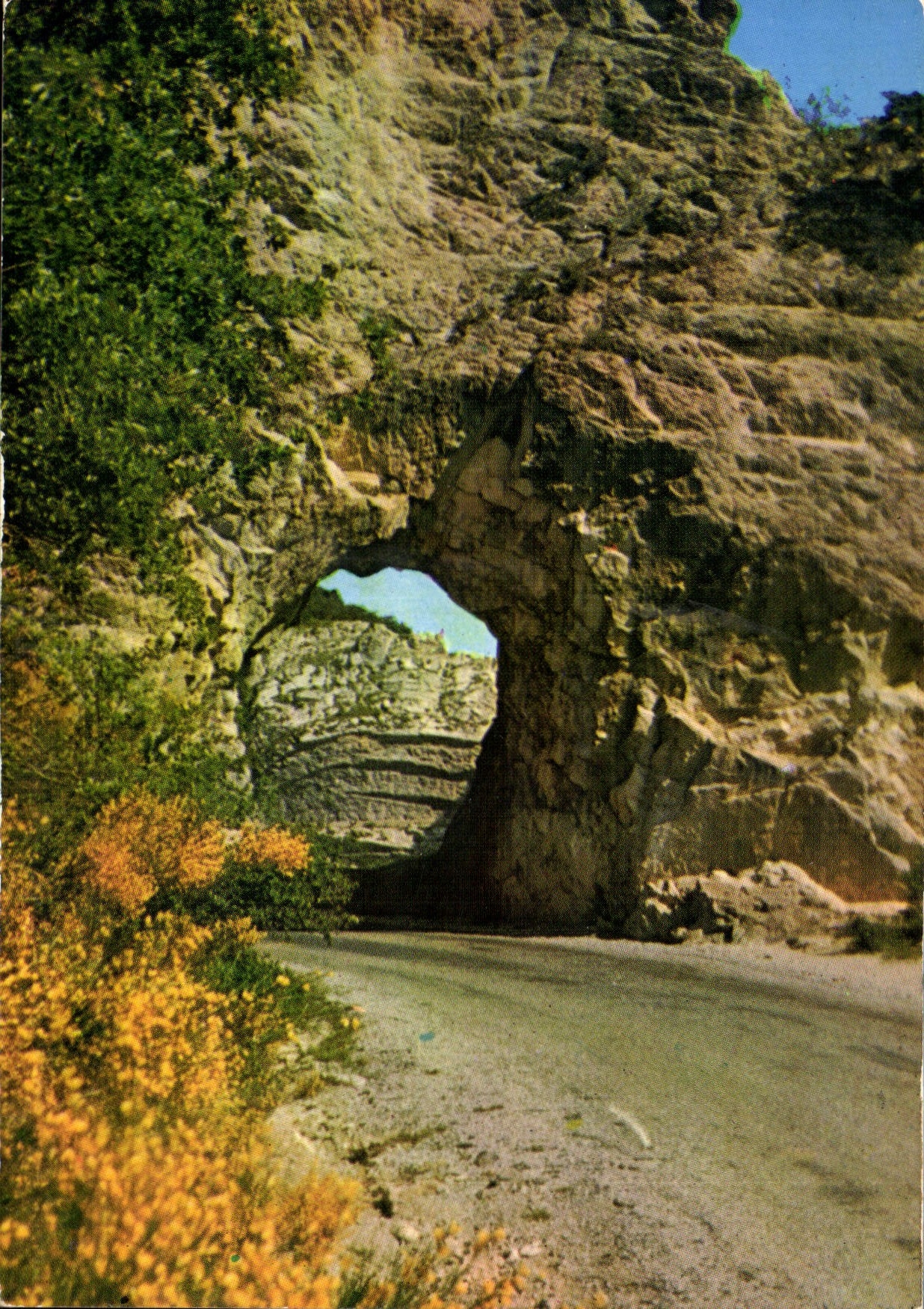 Les Clues de Taulanne am Col des Lecques — Landschaften Frankreichs — Éditions SISTERON