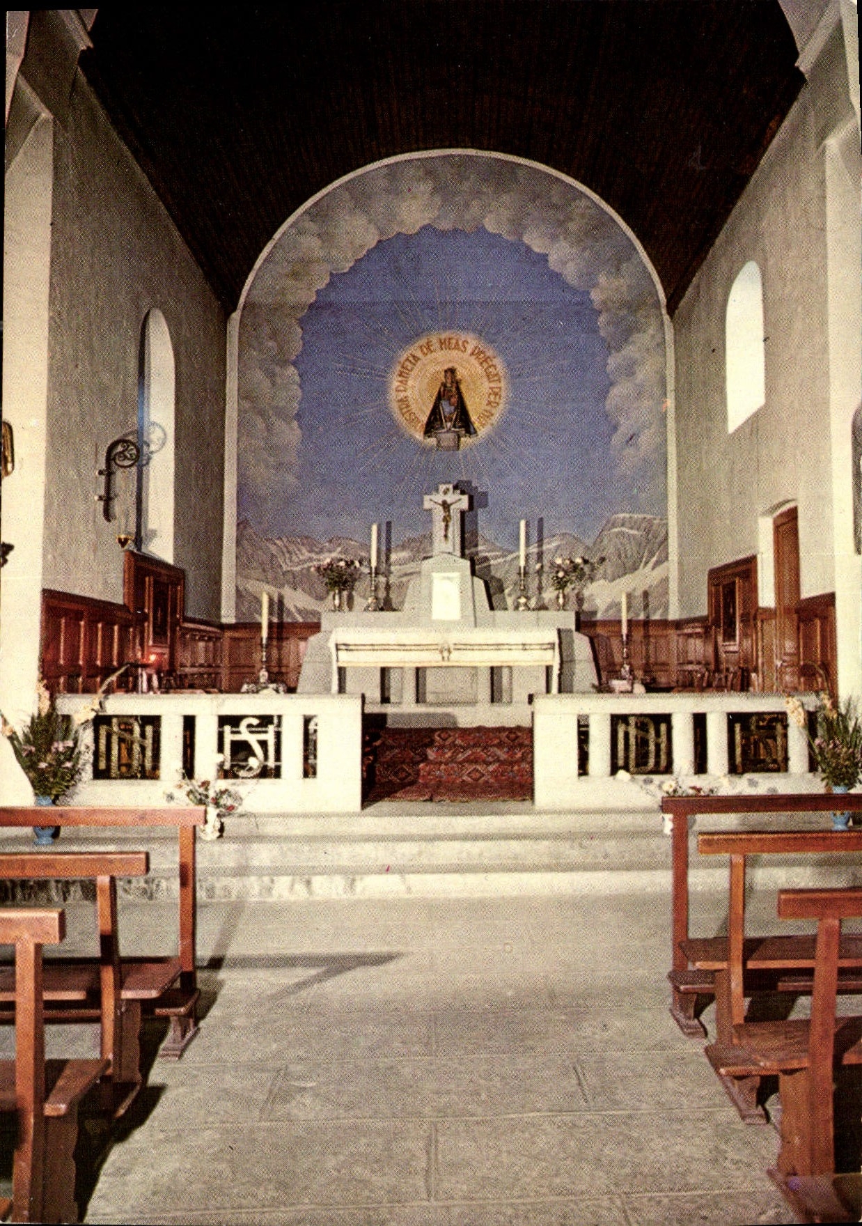 CPM Hautes Pyrenees Notre Dame de Heas Interieur de la Chapelle 
