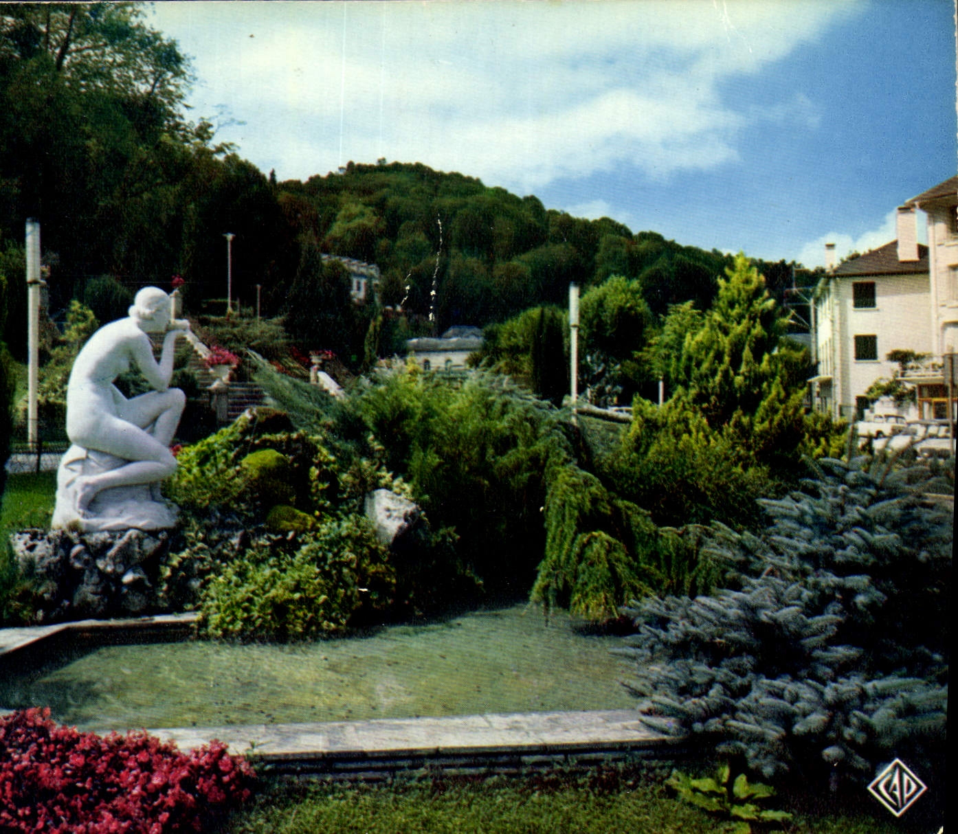 Bagnères-de-Bigorre — Place des Thermes — Elnacap