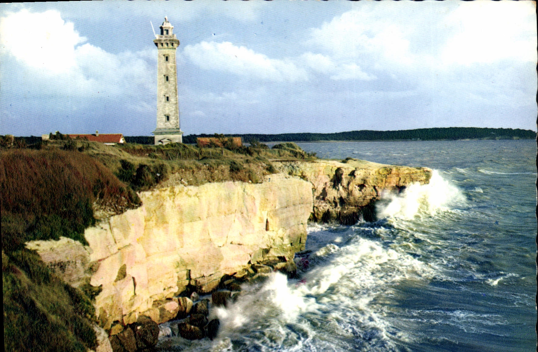 Phare de Saint-Georges-de-Didonne — Les Falaises — Cognac Berceau