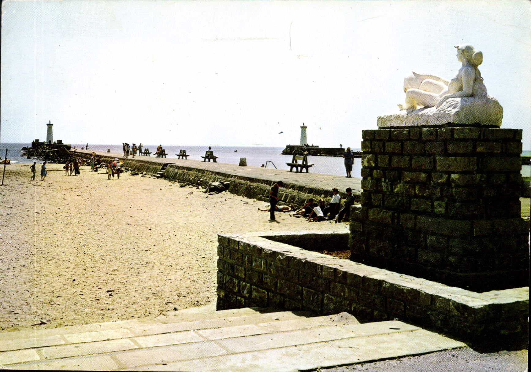 Le Grau d'Agde (Hérault) — les 2 phares à l'embouchure de l'Hérault, "Amphitrite" (La Déesse de la Mer) — Éditions 'S.L.'