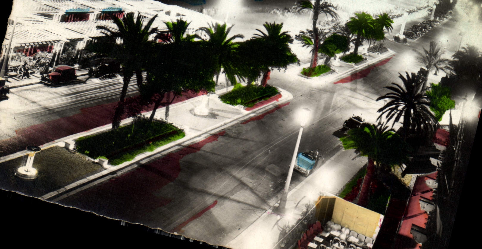 CPM Nice La Promenade des Anglais la nuit 