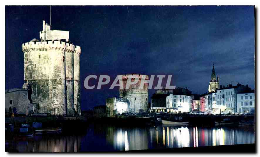 CPM En Aunis La Rochelle Charente Maritime Le Port Tours Saint Nicolas de la Chaine et des Quatre Se