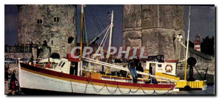 CPM La Rochelle Charente Maritime Le port et les tours 