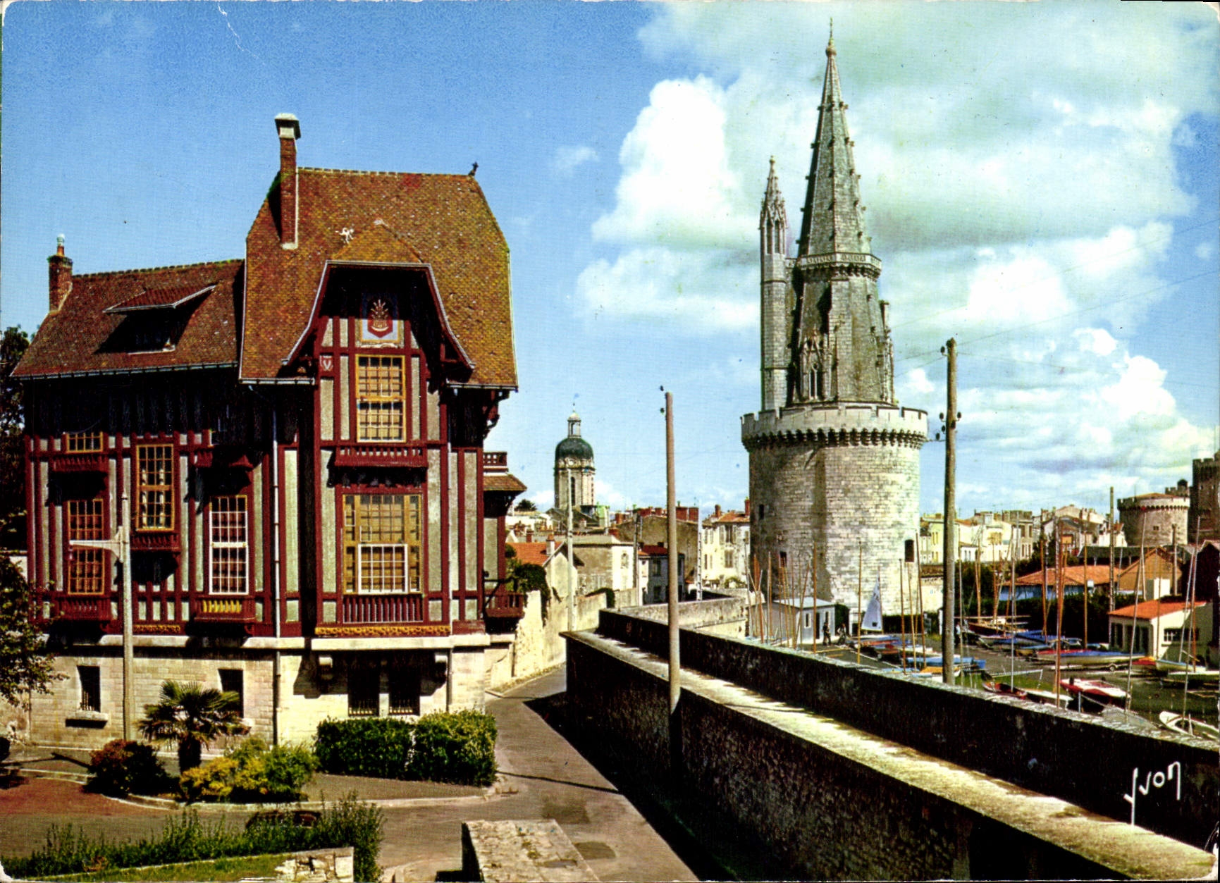 CPM Couleurs et Lumiere de France La Rochelle La Tour de la Lanterne ou des 4 Sergents 