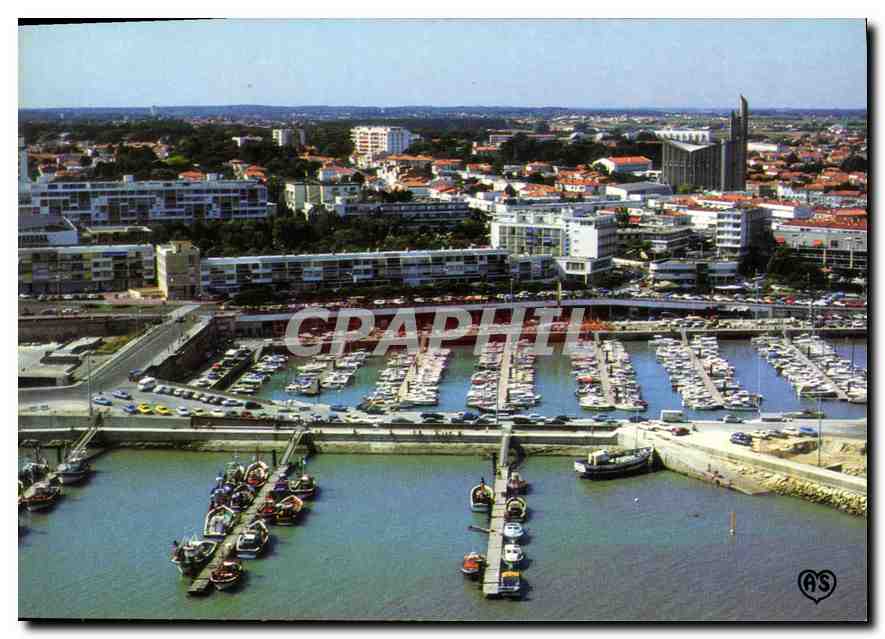 CPM Royan Vue d'ensemble Le Port et l'Eglise 