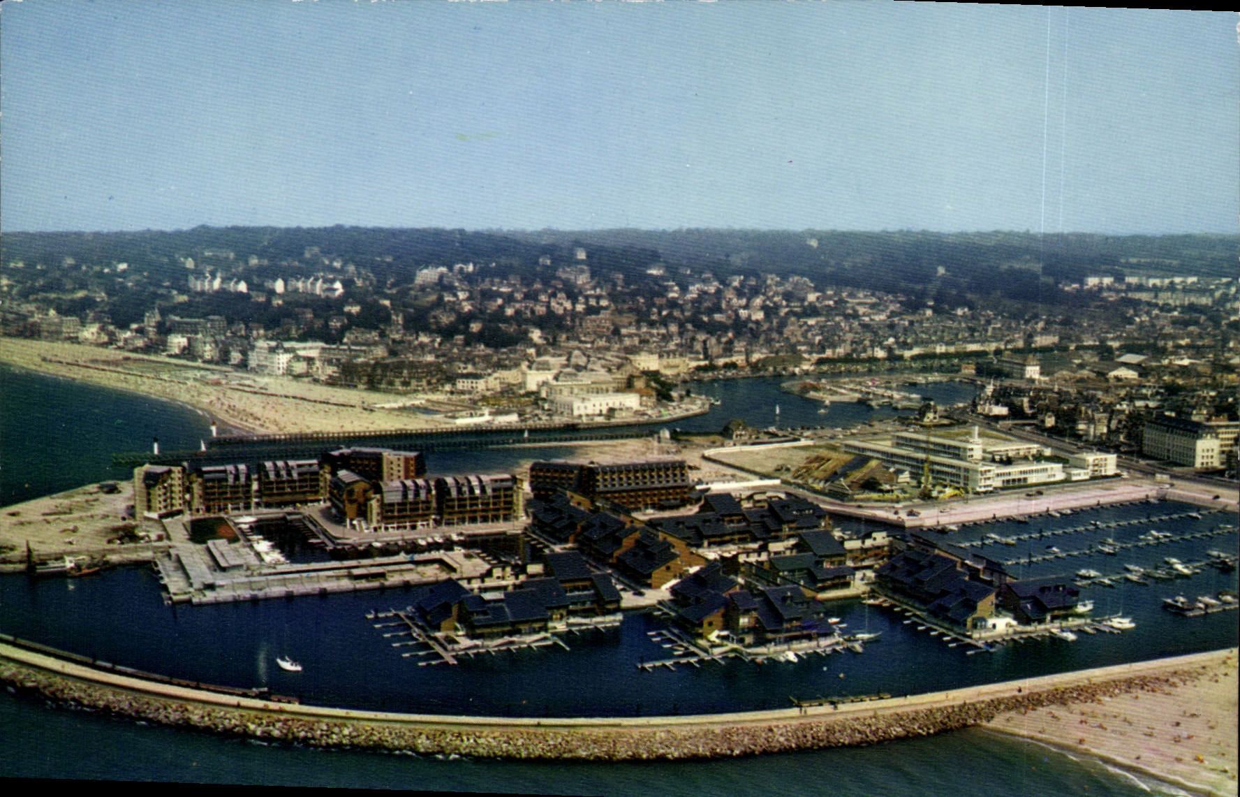 La Côte Fleurie — Deauville (Calvados-14) — Vue générale des marinas — Artau Frères - Nantes