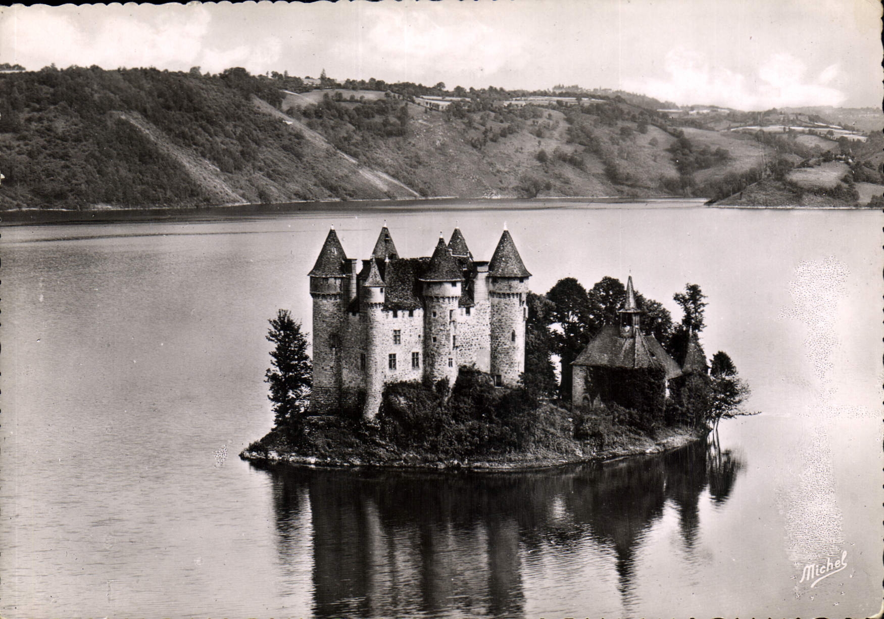 CPM Gorges de la Dordogne Cantal Correze Barrage de Bort Le Lac Chateau de Val Monuments historique 