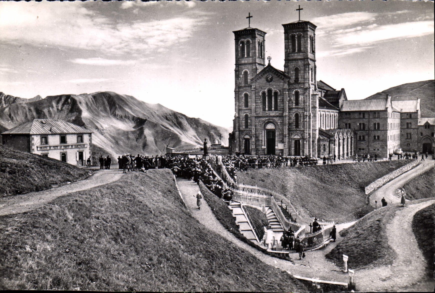 Basilique de Notre-Dame de La Salette — Pèlerinage de La Salette — Sanctuaire de La Salette