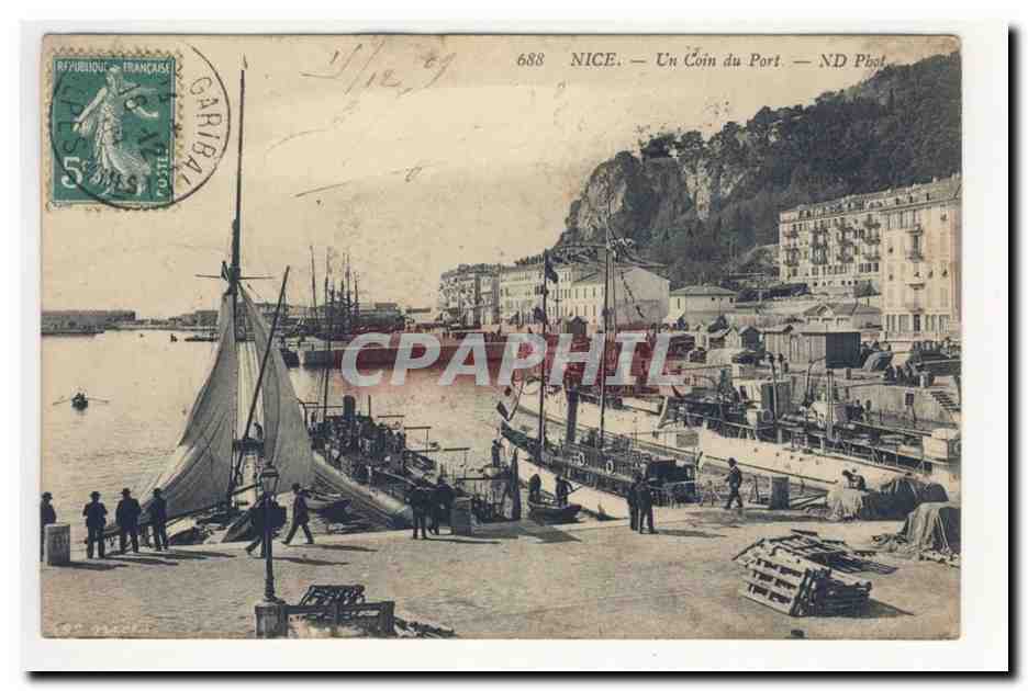 NICE un coin du port Navires Voilier Animation CPA