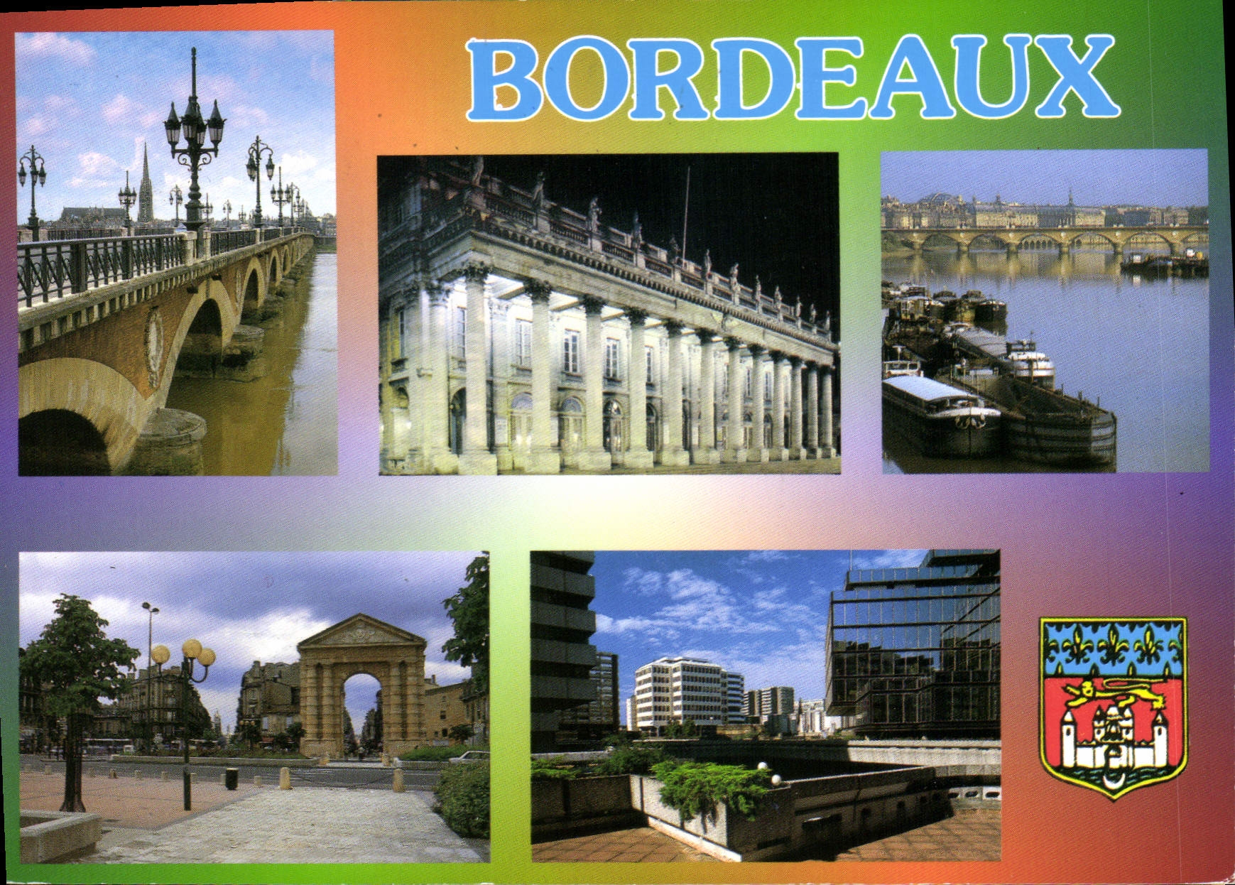 CPM Aquitaine Bordeaux Le Pont de Pierre la facade du Grand Theatre Illuminee 1773 1780 Peniches ama