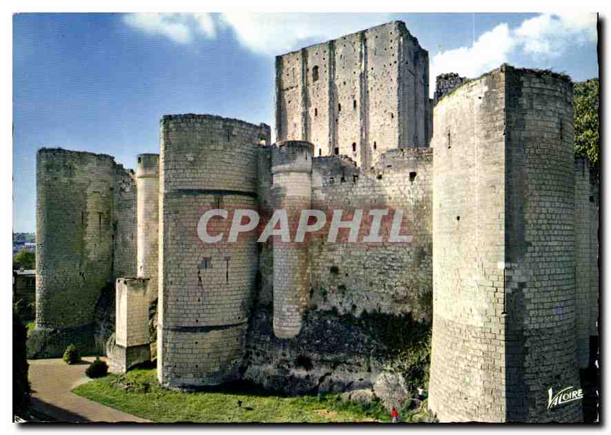 CPM Les Merveilles du Val de Loire Loches Indre et Loire le Donjon Xi XIi siecle et les tours a bec 