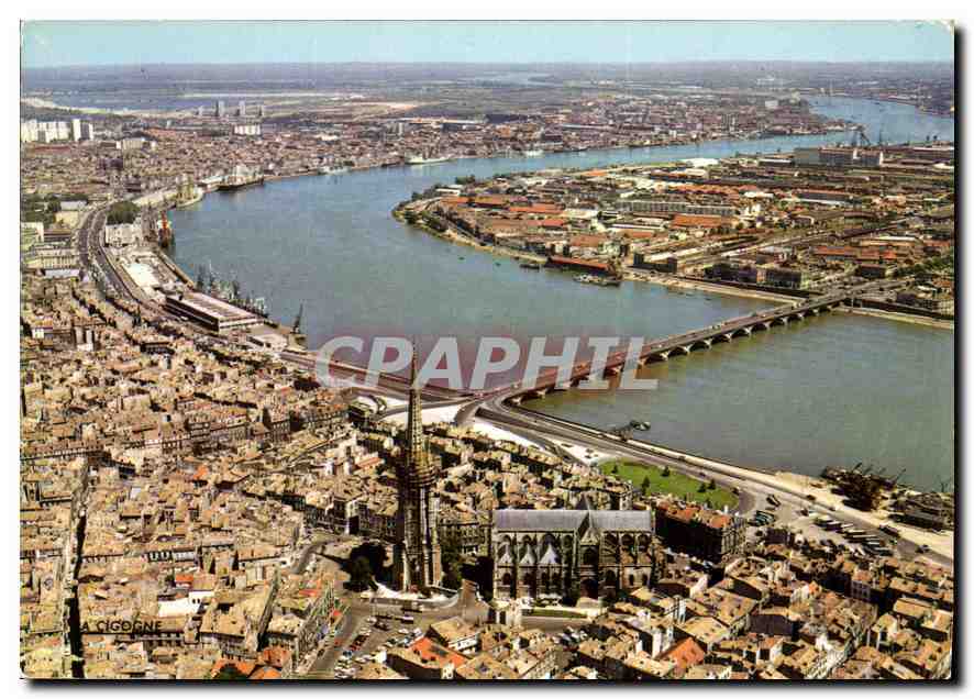Bordeaux — Vue sur la Tour Saint-Michel et la Garonne — Édition La Cigogne