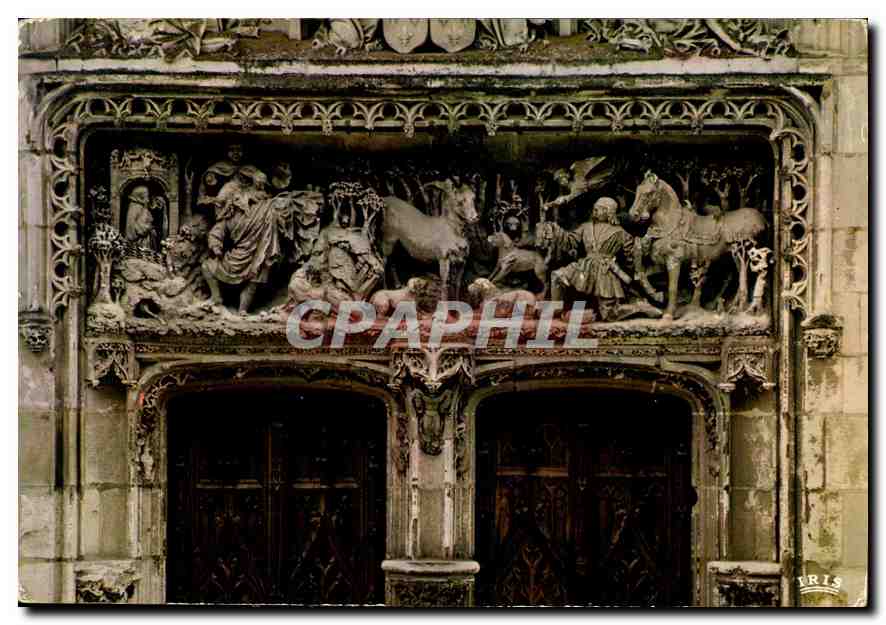 CPM Amboise Chateau Royal XV S la Chapelle St Hubert Haut Relief du Linteau 
