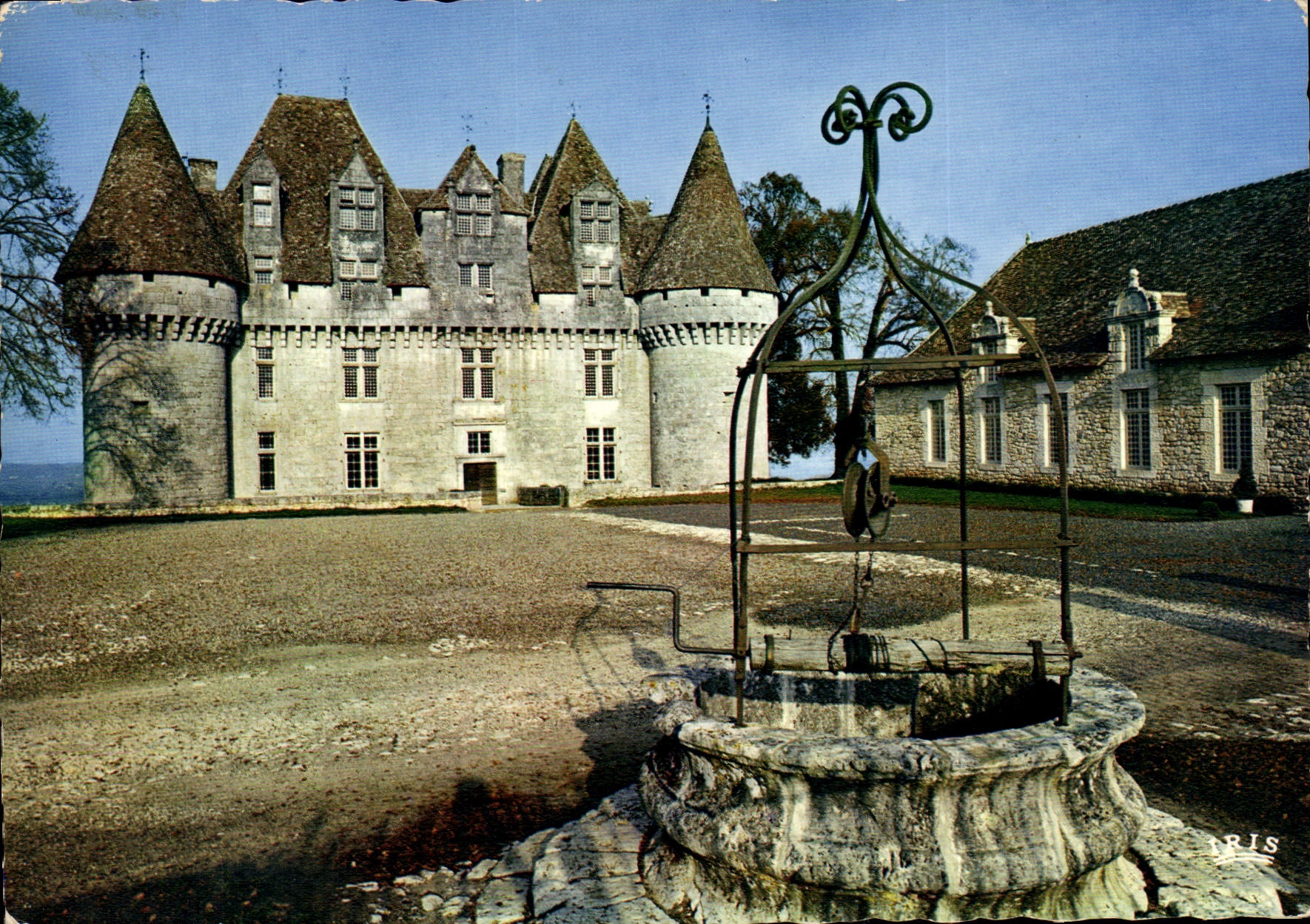 CPM Chateaux de la Dordogne Monbazillac construit vers 1550 