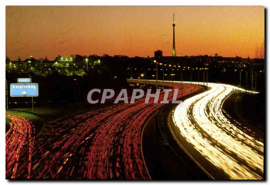 Johannesburg — vue de la route Empireweg au crépuscule — CNA