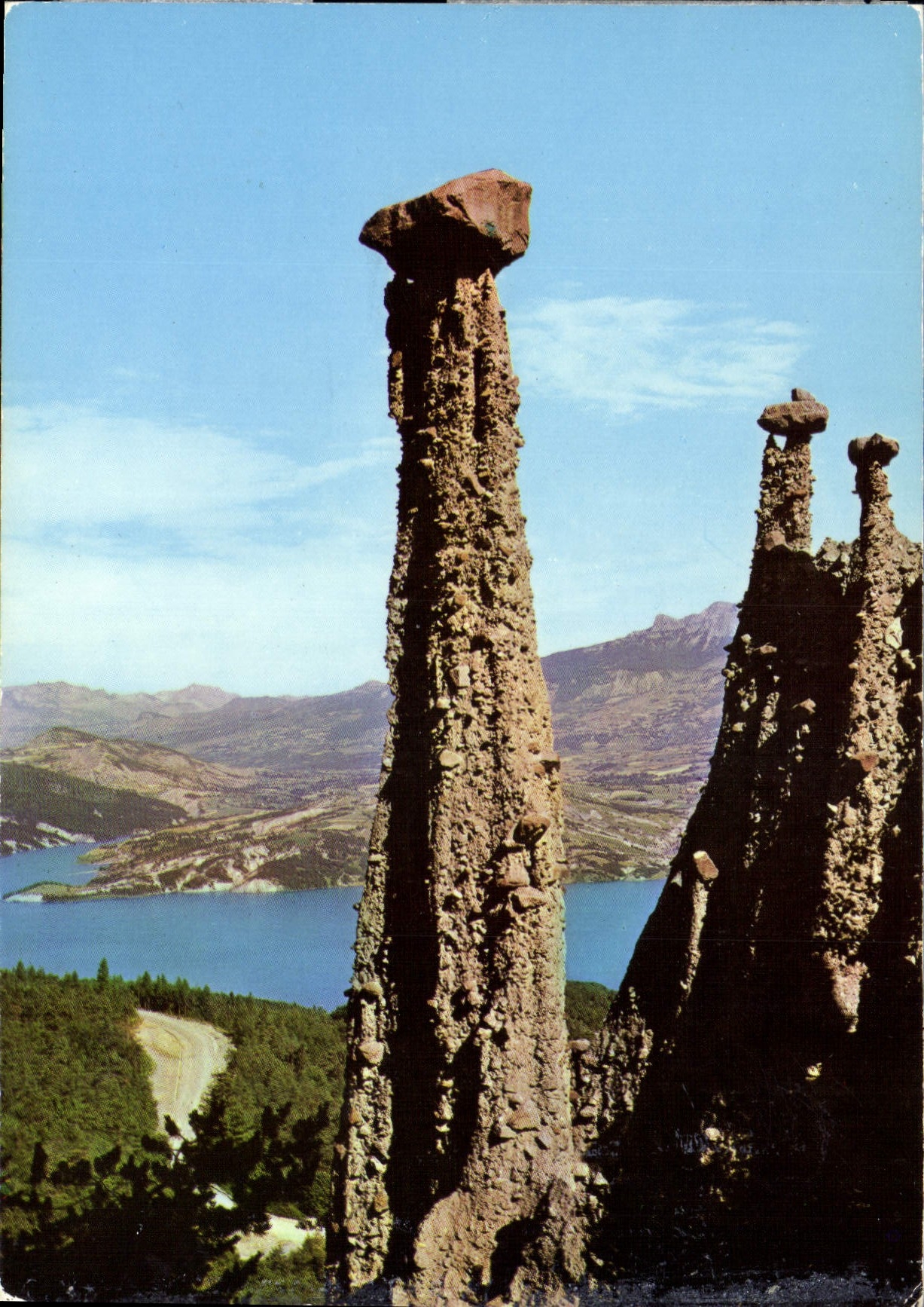 Les Demoiselles coiffées du Sauze — Lac de Serre-Ponçon — Éditions des Alpes, GAP