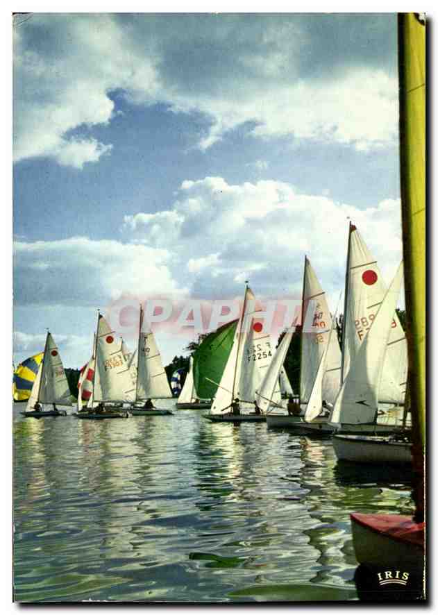 CPM Vichy Allier Sante vacances Loisirs Regates sur le Lac d'Allier 