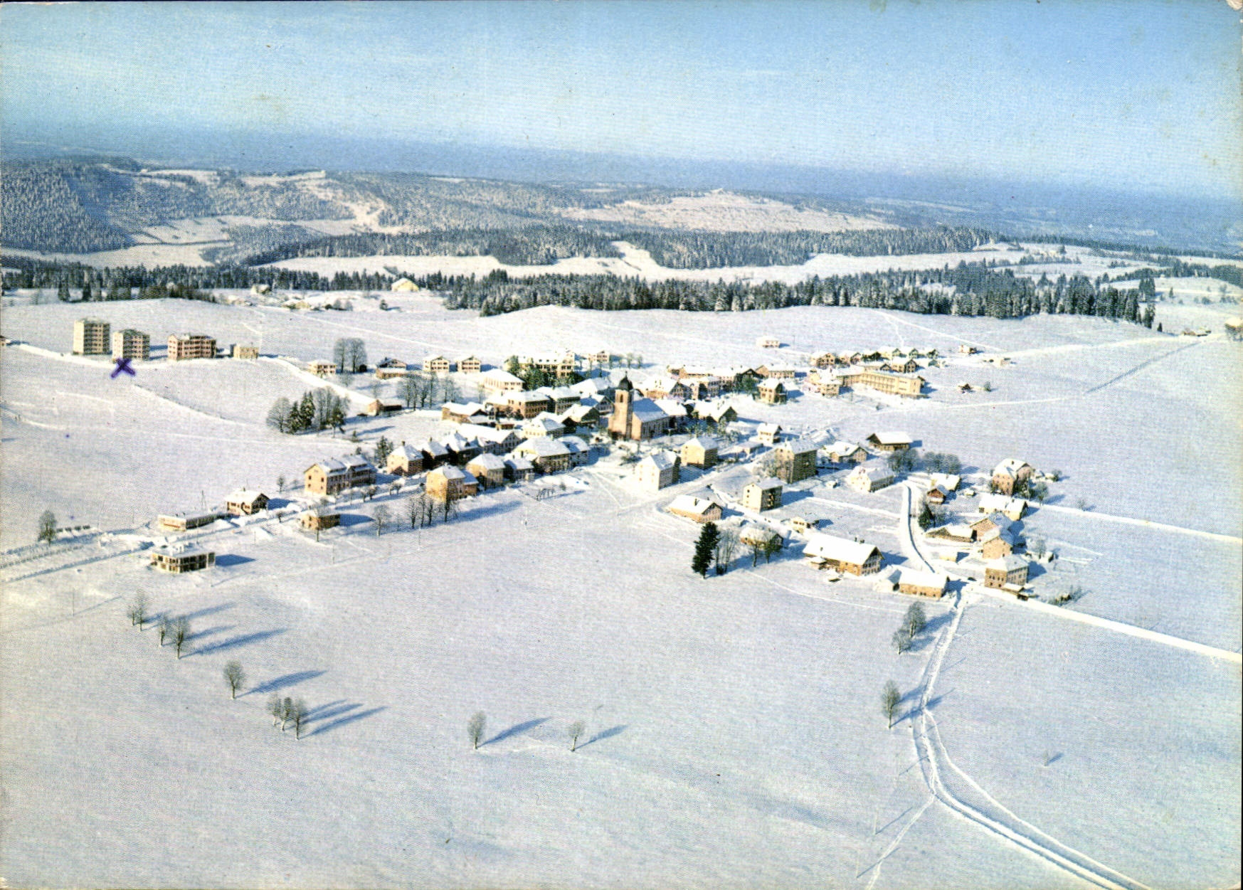 CPM Les Bois Franches Montagnes vue aerienne 