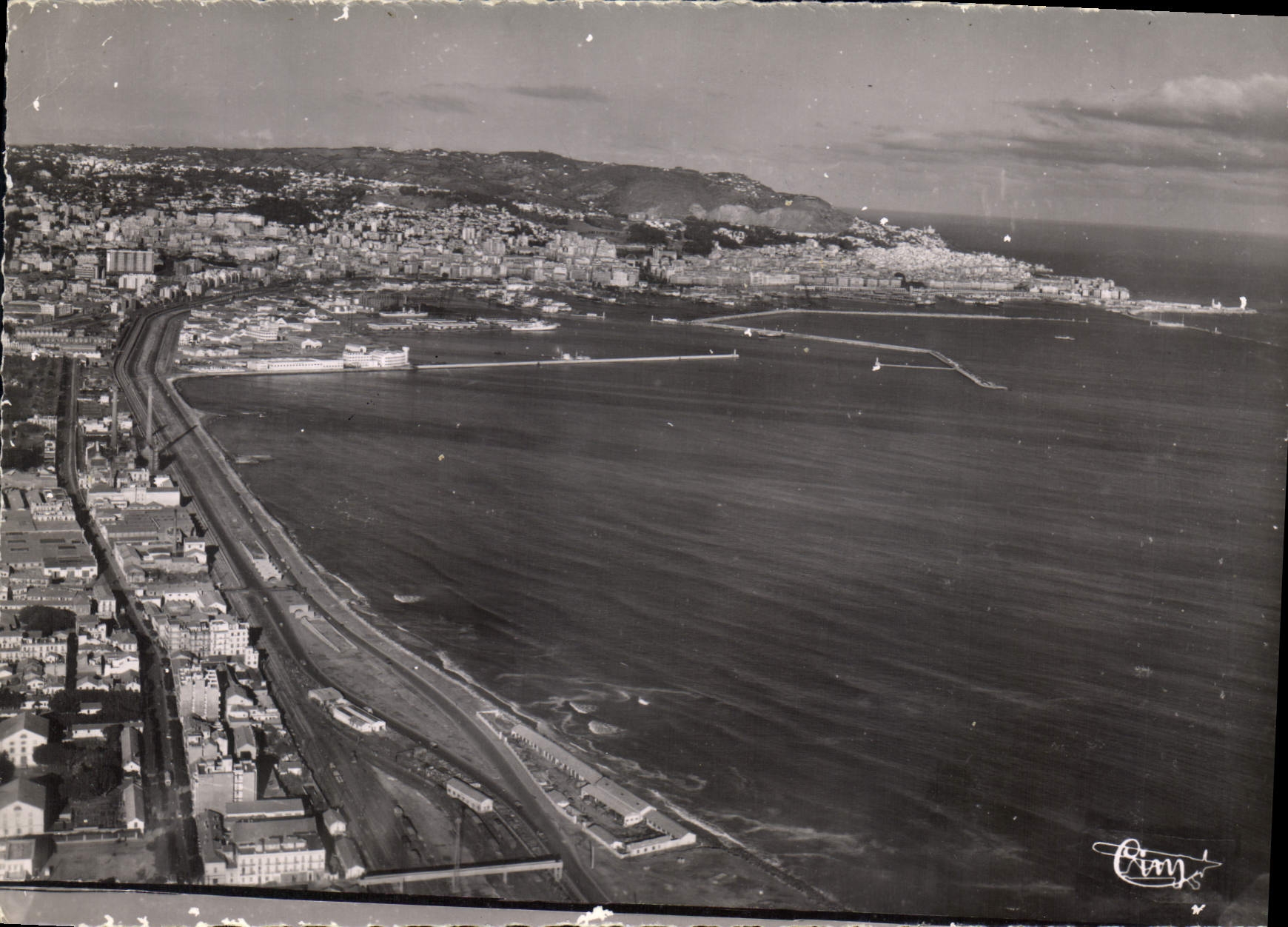 Alger — Vue aérienne du Port et la Ville — Cimy's
