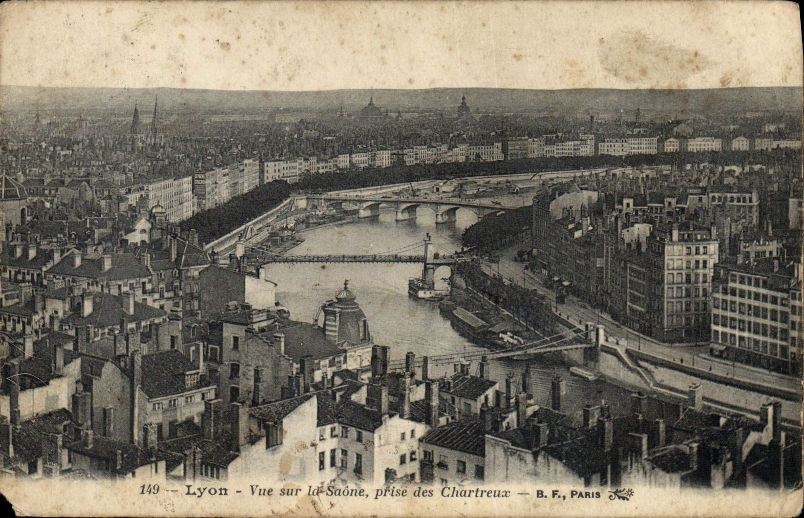 CPA Lyon Vue sur la Saone prise des Chartreux 