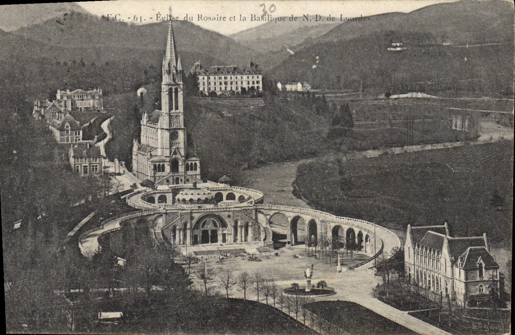 Église du Rosaire et la Basilique de N.D. de Lourdes — F.C. - 61 — Éditeur F.C.