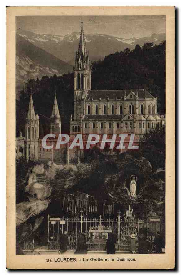 CPA Lourdes La Grotte et la Basilique 