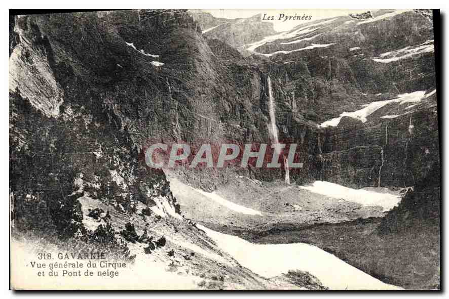 CPA Gavarnie Vue generale du Cirque et du Pont de neige 