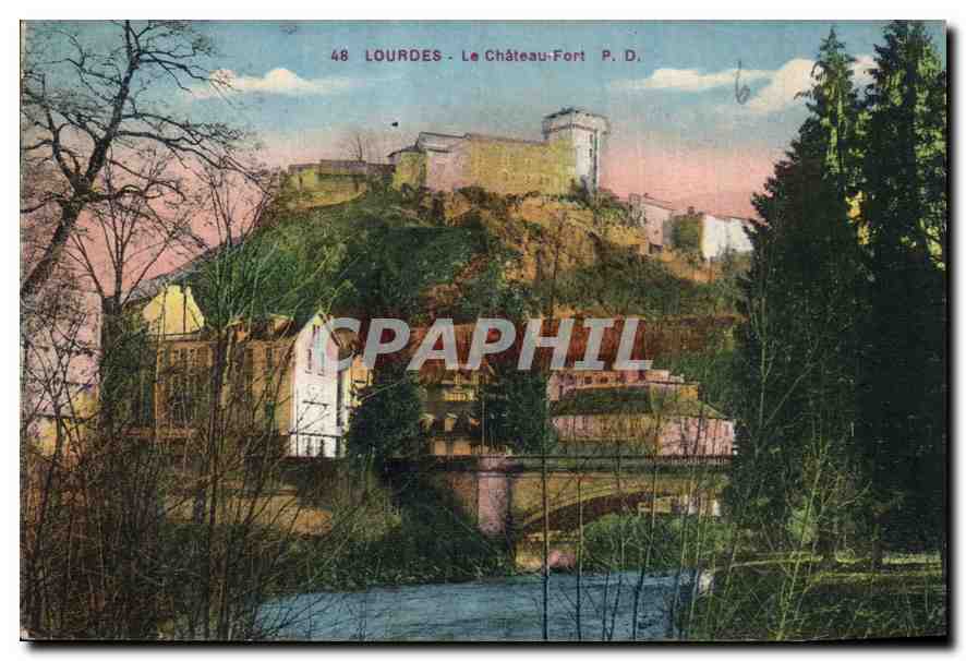 CPA Lourdes Le Chateau Fort 