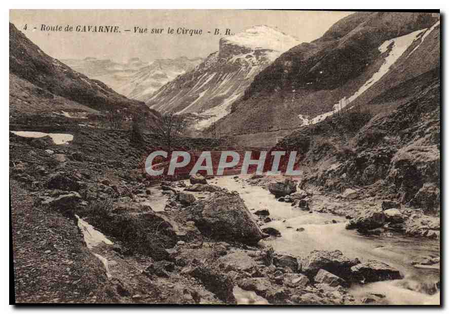 CPA Route de Gavarnie Vue sur le Cirque 