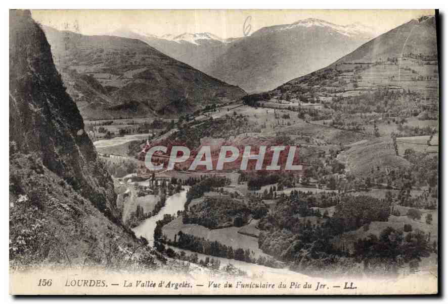 CPA Lourdes La Vallee d'Argeles Vue du Funiculaire du Pic du Jer 