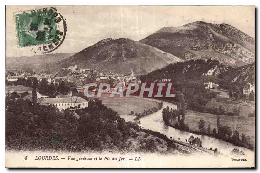 CPA Lourdes Vue generale et le Pic du Jer 