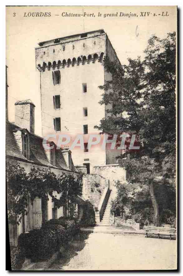 CPA Lourdes Chateau Fort le grand Donjon 