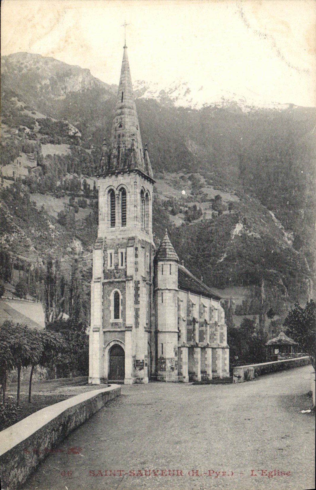 Saint-Sauveur (H.-Pyr.) — L'Église — Éditeur A. L. Dumas, n° 65